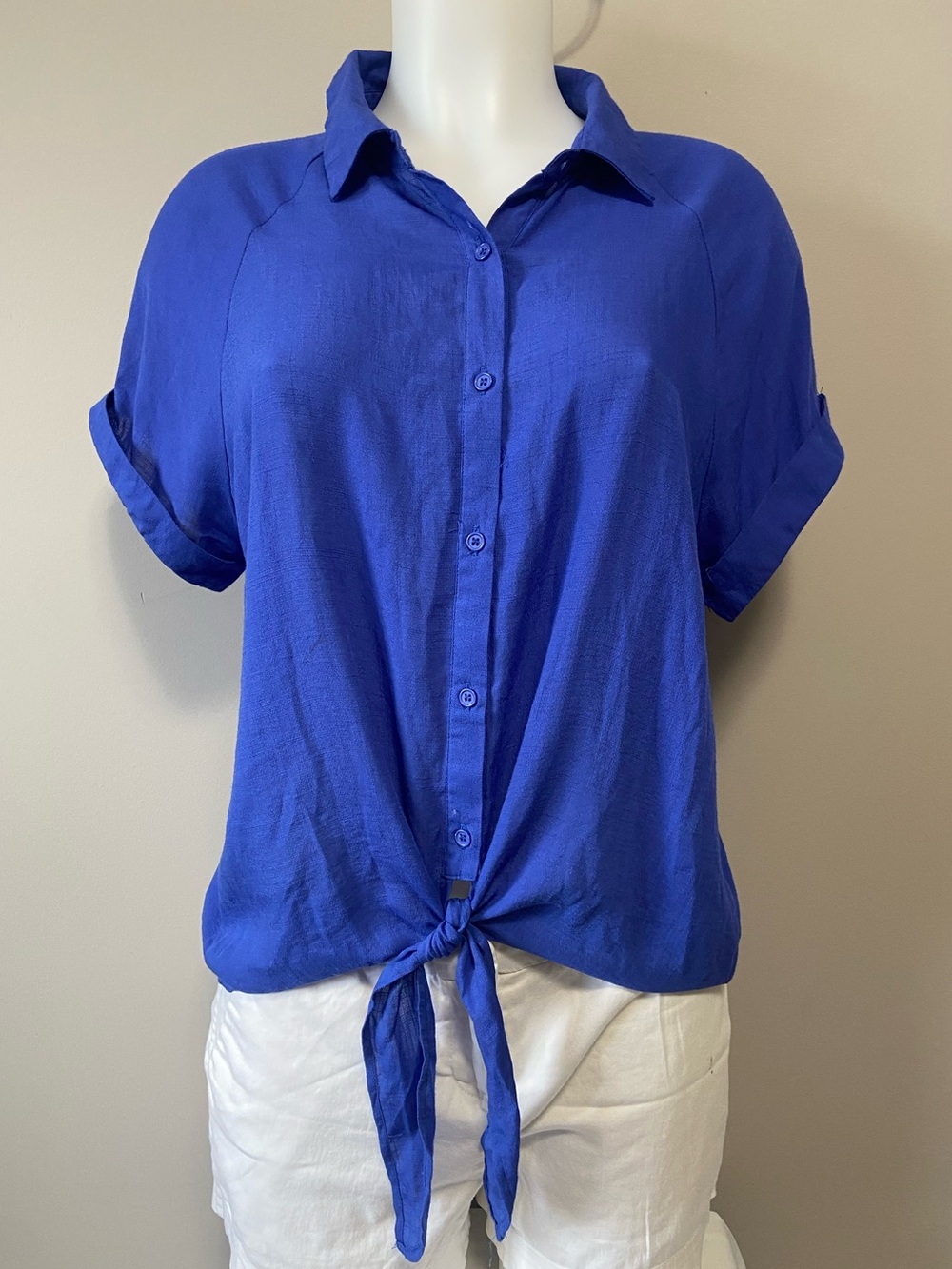 bleuh ciel Tie-Front Button-Down Shirt in Royal Blue